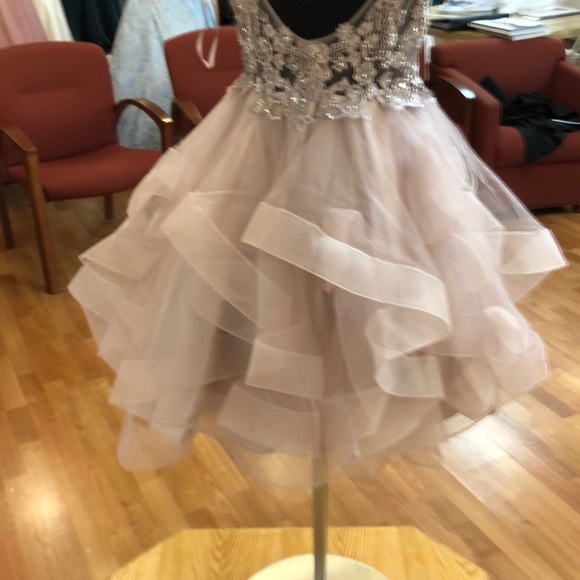 ⭐️SOLD OUT⭐️ Mauve prom dress with lace - Picture 6 of 8